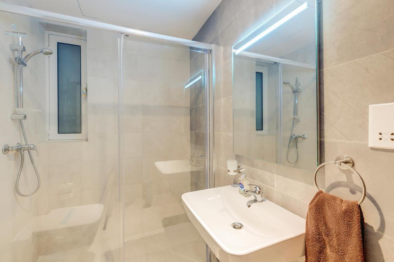 Deluxe Apartment With Valletta And Harbour Views Sliema Exteriér fotografie